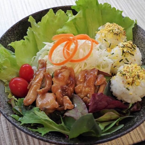 Teriyaki Chicken Salad Medium